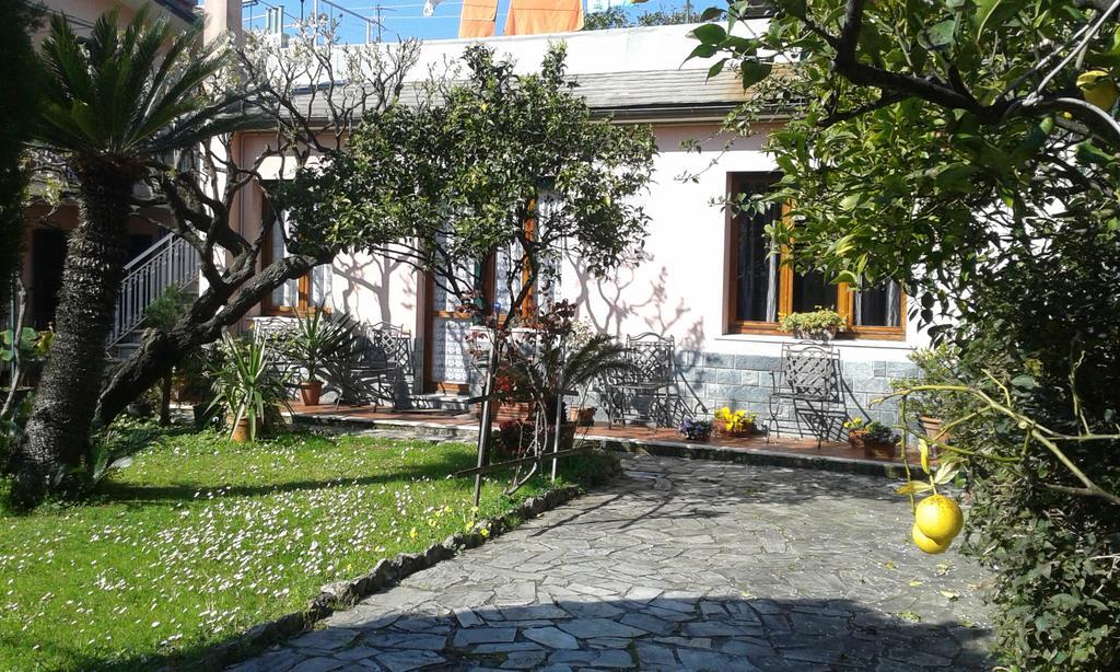 Casa Tra Il Verde E Il Blu 热那亚 外观 照片